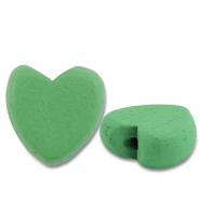 Wooden beads heart Green