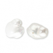 Freshwater pearls flat round Natural White