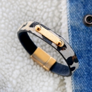 Handmade jewellery: Adding a label on to a bracelet with screws ♡ DIY