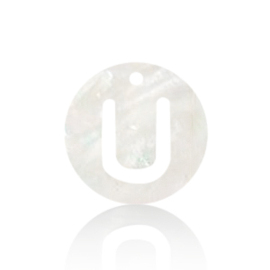 Shell pendants specials letter U White (natural colour)