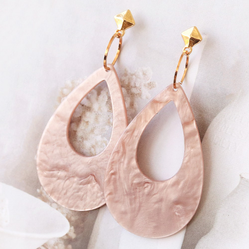 Modern statement earrings with resin pendants