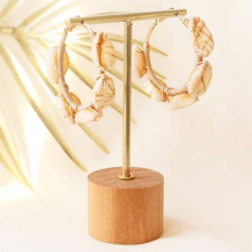 How to make your own trendy summer jewellery with cowrie shells