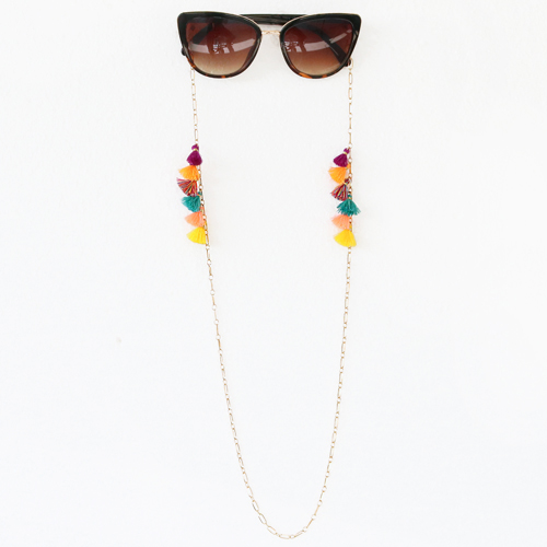 This jewellery you can make with our new collection of tassels: 