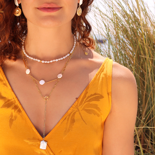 Creating stylish and trendy earrings and necklaces with freshwater pearls: