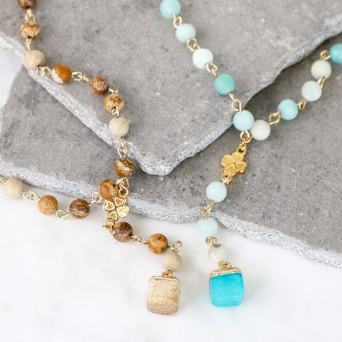 Get inspired with the new natural stone charms:
