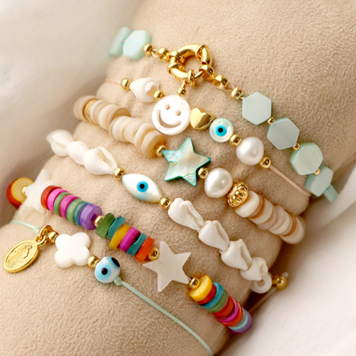 How to make stylish but also playful jewellery with shell beads:
