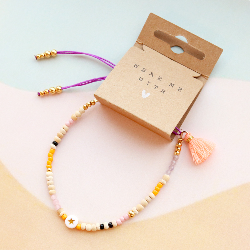 Get creative with the new colourful 1,5 cm tassels! 