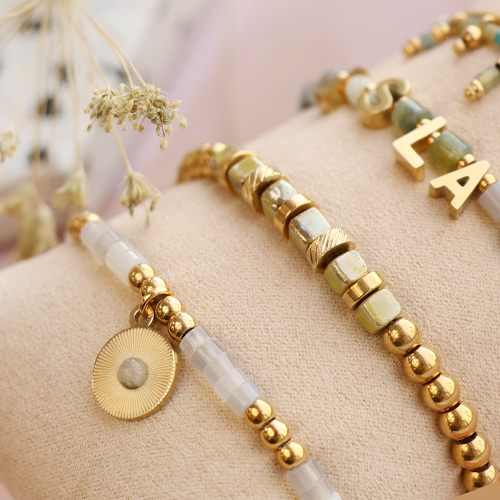 Get started with natural stone beads disc