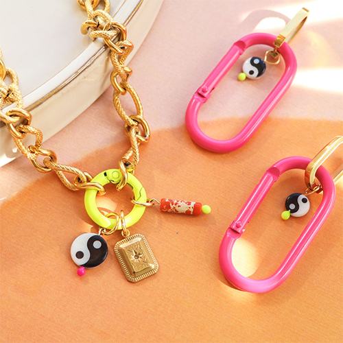 Get creative with coloured parts