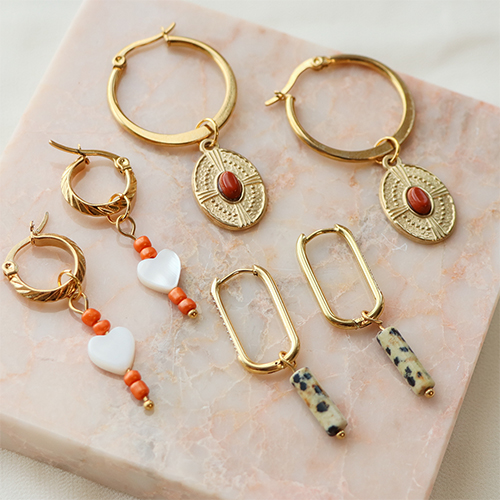 How to create a beautiful earring collection