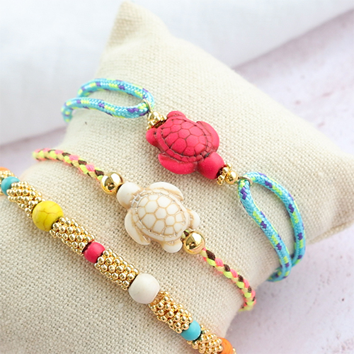 How to design beach jewellery with natural stone beads