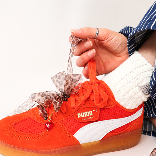 Playful combinations with laces