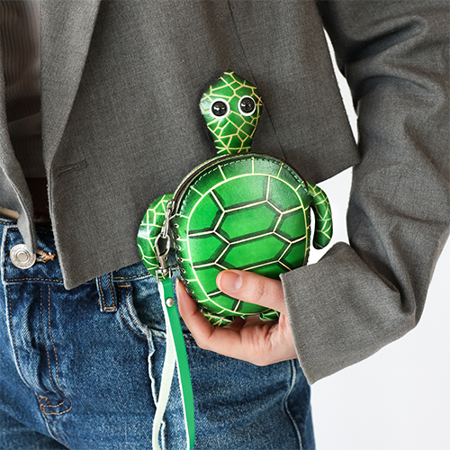 Create a beautiful collection with leather purses and keychains