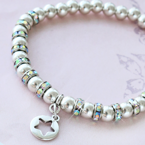 Rhinestone rondelle beads give your piece of jewellery a classy look with a lot of sparkling deatils, so shiny!