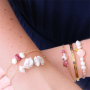 Discover how to create trendy jewellery with shell beads and chips stone beads!