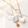 On to spring! : jewellery with freshwater pearls