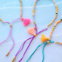 Get creative with the new colourful 1,5 cm tassels! 