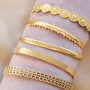 How to wear and present ready-to-wear bangle bracelets