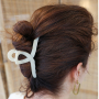 Tips for styling with hair clips