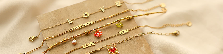 Shop now! Stainless steel earrings and bracelets Shop now! Stainless steel earrings and bracelets