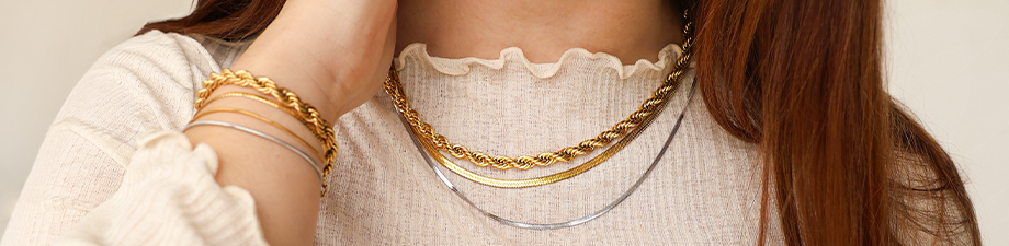 Beautiful stainless steel necklaces and bracelets Beautiful stainless steel necklaces and bracelets