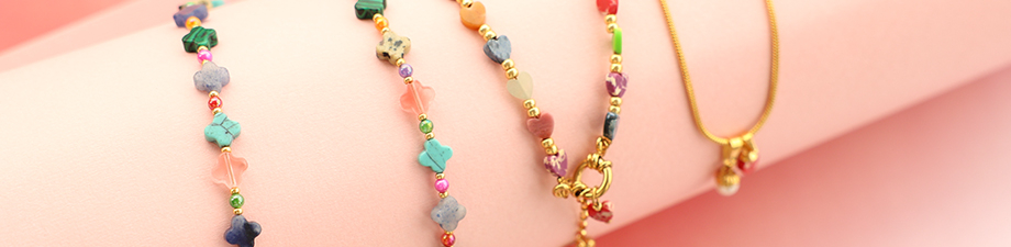 New collection of natural stone beads: hearts & clovers New collection of natural stone beads: hearts & clovers