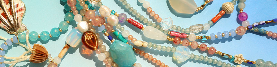New collection of round glass beads with glitter