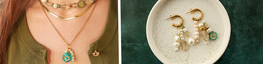 Acrylic beads with gold-coloured details!