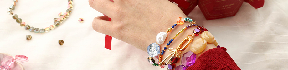 New series of top faceted beads